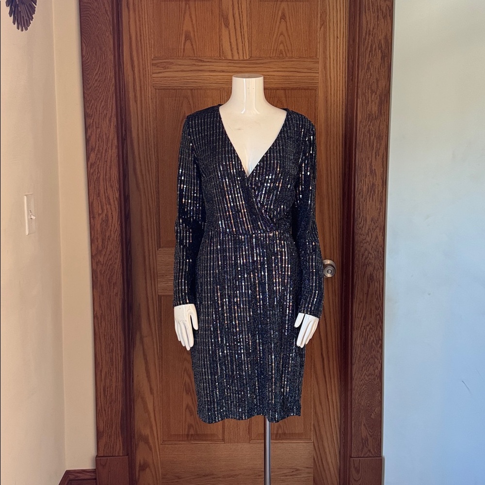 Premier Amour Black Silver Sequin Wrap Dress Long Sleeve Party Cocktail SIZE 10